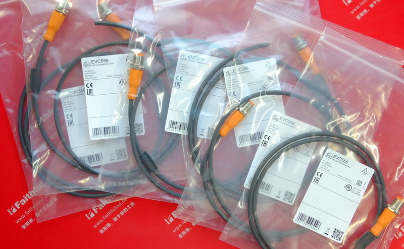 Ifm EVC556 IFM mit Stecker Anschluss kabel ASTGH040MSS0001H04