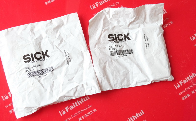 Sick PL30A SICK Reflexions platte für opto elektronische Sensoren 1002314