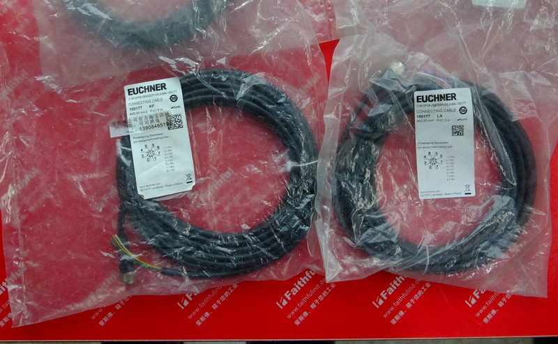 Euchner 100177 EUCHNER Anschluss kabel C-M12F08-08X025PV05 mit 8-poliger M12-Rundstecker, 0-MA-100177 5 m