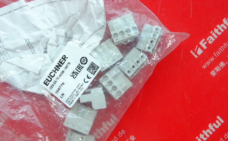 Euchner 104776 EUCHNERCES-AZ-.ES-04B-und CES-AR-AES-12 bewertungs einheit mit Verkabelung zubehör CES-EA-TC-AK08-104776 Schrauben klemmen