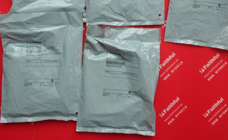 Schmersal 101209595 SCHMERSAL Elektronischer Sicherheits sensor CSS 8-180-2P D-M-ST