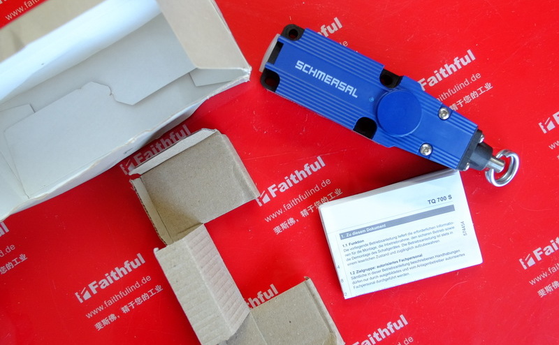 Schmersal 101217092 SCHMERSAL Kabel schalter TQ 700-11 S