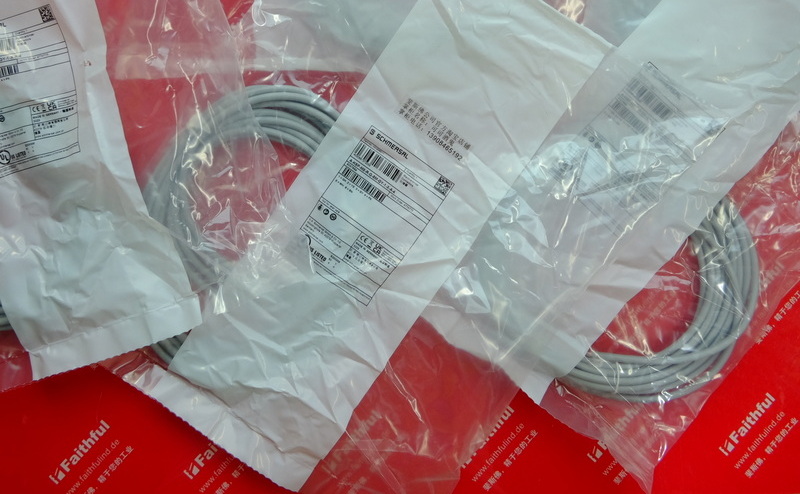 Schmersal 101206011 SCHMERSAL Kabel A-K6P-M8-R-G-5M-GY-1-X-A-4 vor verdrahtet