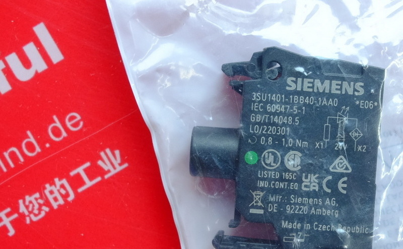 Siemens 3SU1102-0AB40-1BA0 SIEMENS Schalter 3 SU1400 3SU1401-1BB40